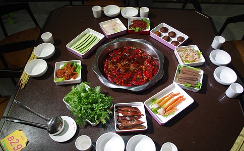 如何创立属于自己特色的火锅加盟店